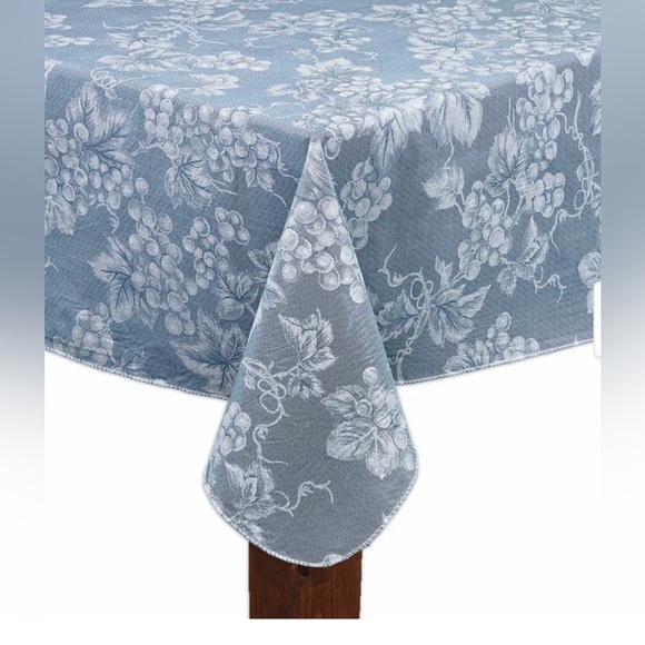 Grapevine Indoor/Outdoor Vinyl Tablecloth 70" Round - Blue - Picture 2 of 5